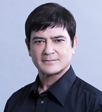 川平慈英さんの写真（大）