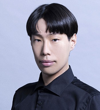 坂口涼太郎さんの写真（大）