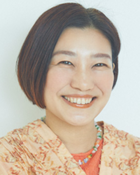 栗栖良依さんの写真