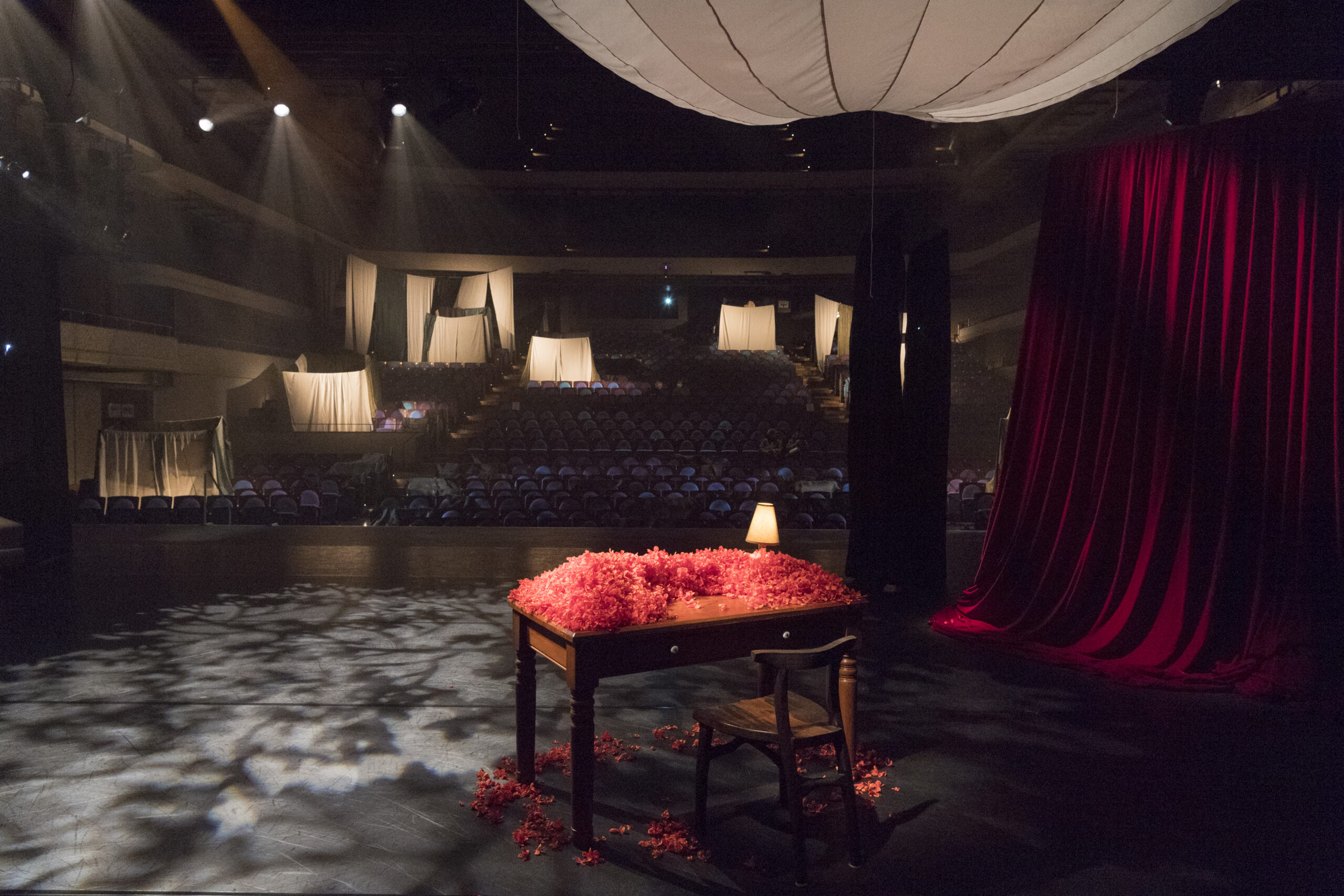 Photo by Hideaki Higa ©Chikako Yamashiro 那覇文化芸術劇場なはーと公演記録